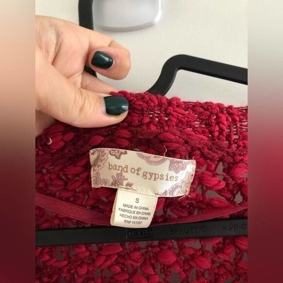 Band of Gypsies Chunky Knit Sweater Pullover Burgundy Size S  Cable Knit - Picture 7 of 10